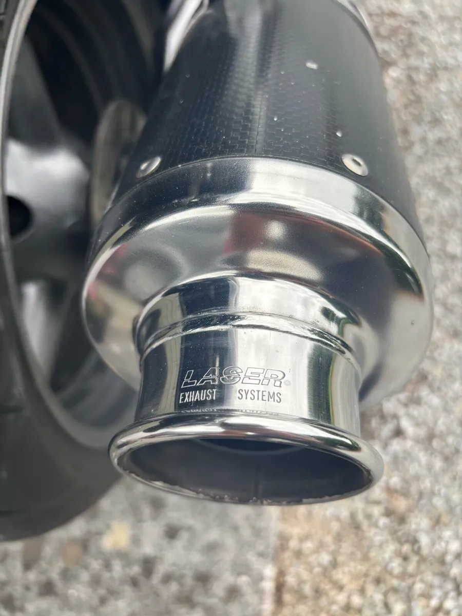 Suzuki Gszr 600 srad - Image 4