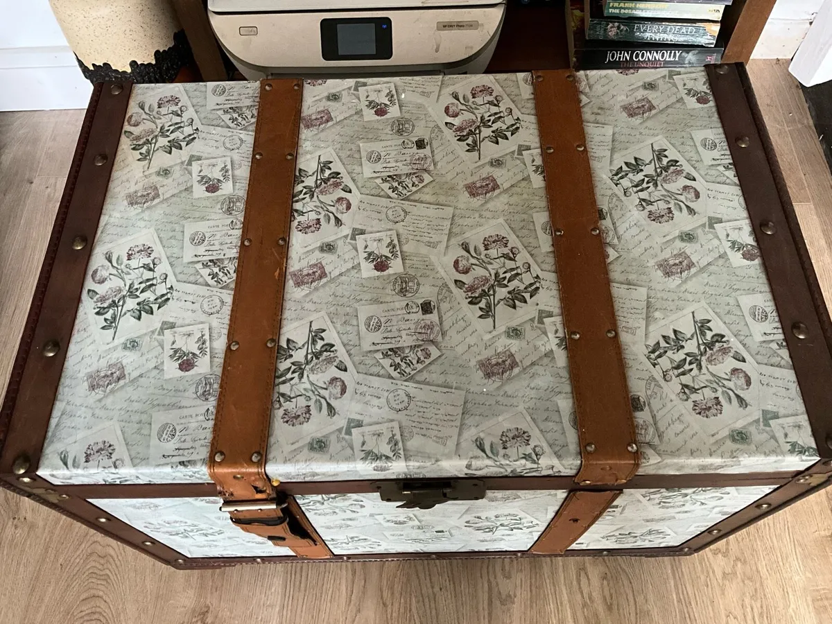 Large Decorative Wooden Trunk - Image 3