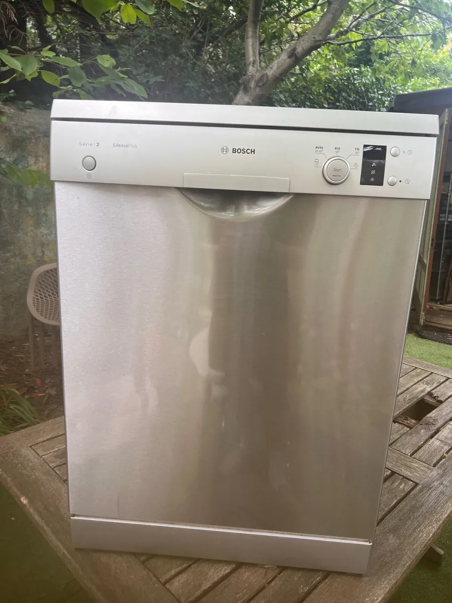 Bosch series 2 dishwasher - Image 1