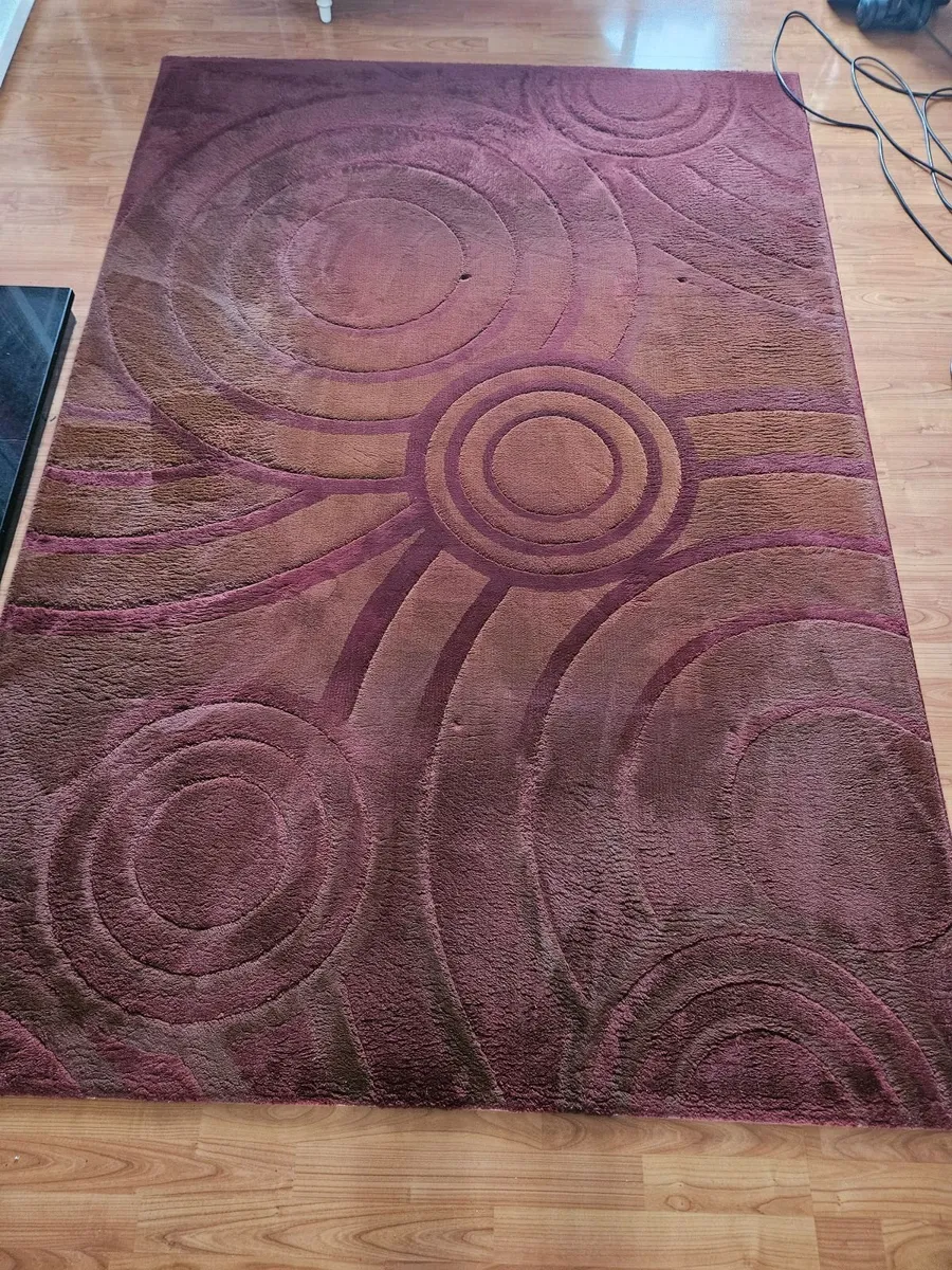 Large rug - Image 1
