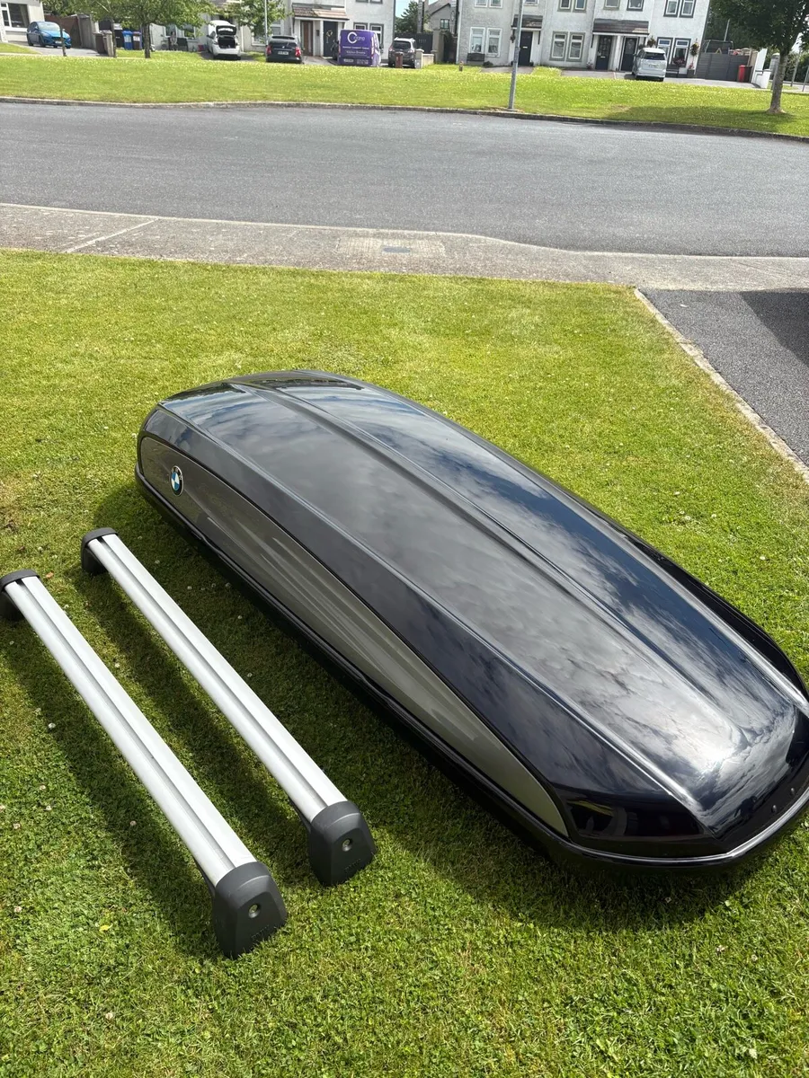 BMW X5 Roof Box and Rails - Image 1