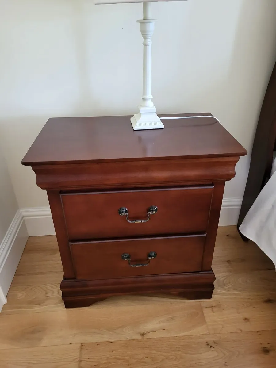 Double bed frame, 2 lockers as new - Image 4