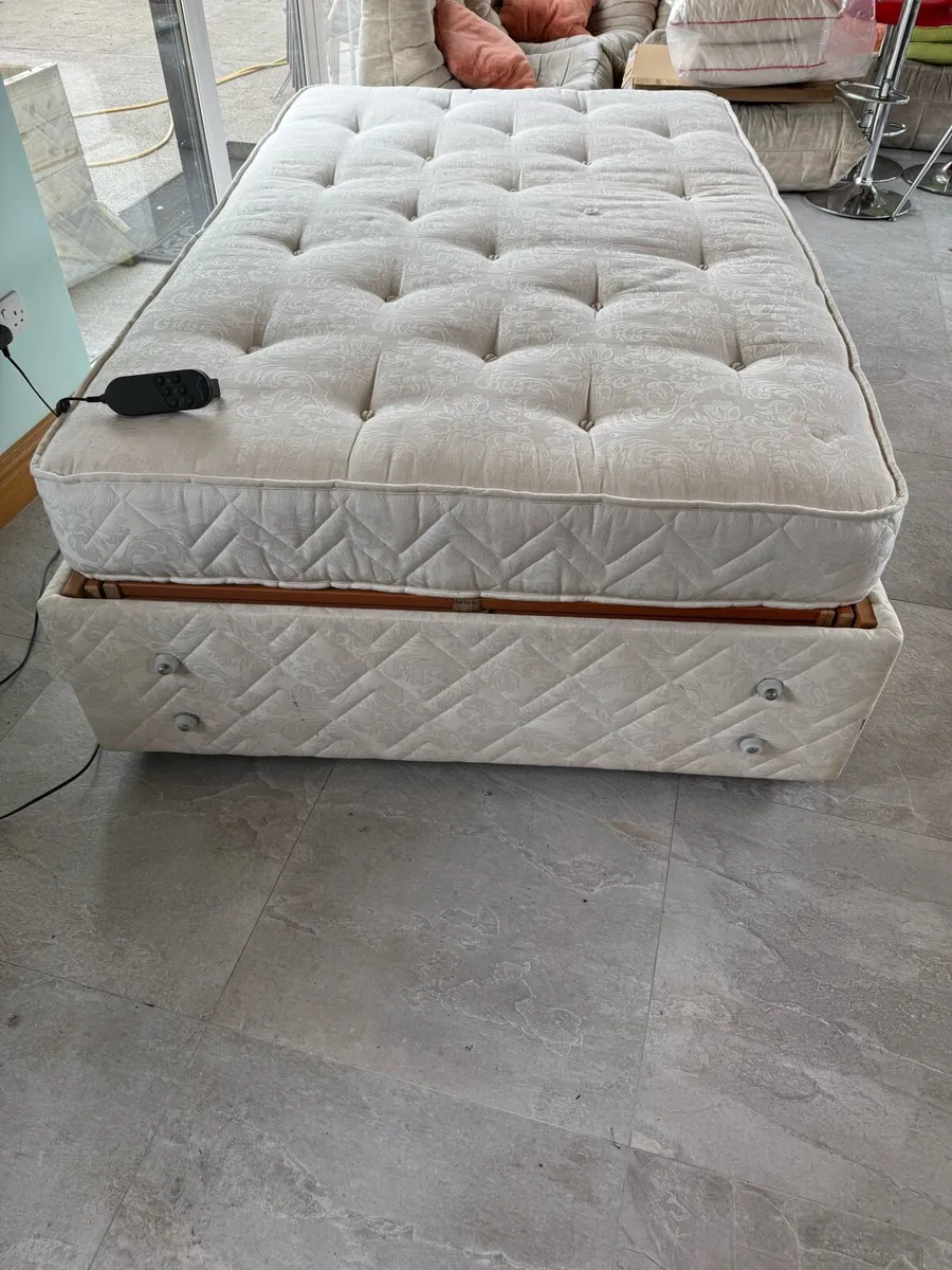 4ft electric double bed - Image 3