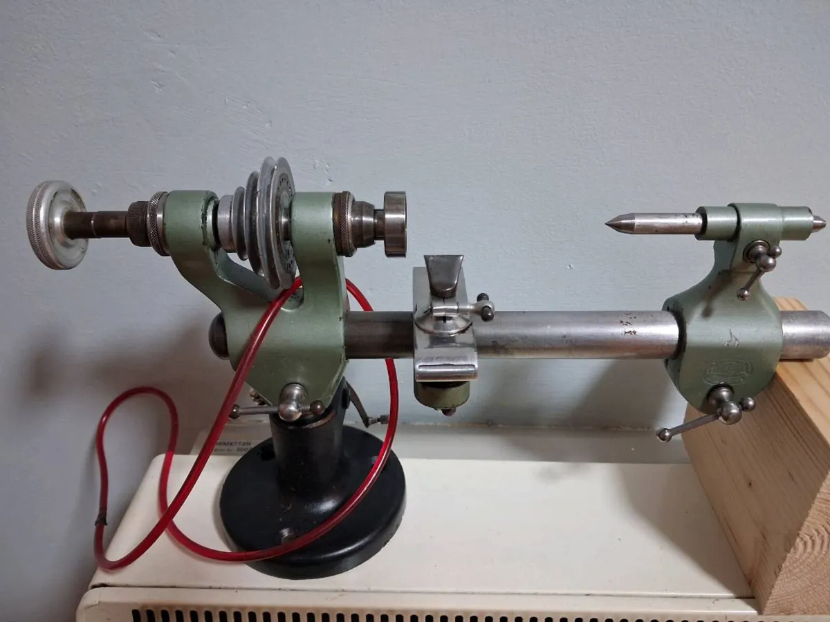 Jewelers lathe - Image 1
