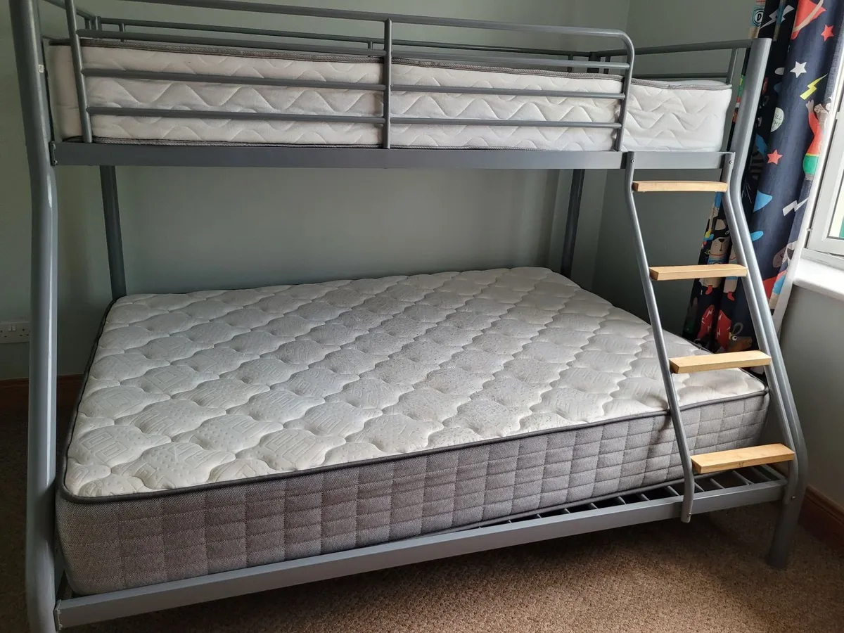 Bunk bed