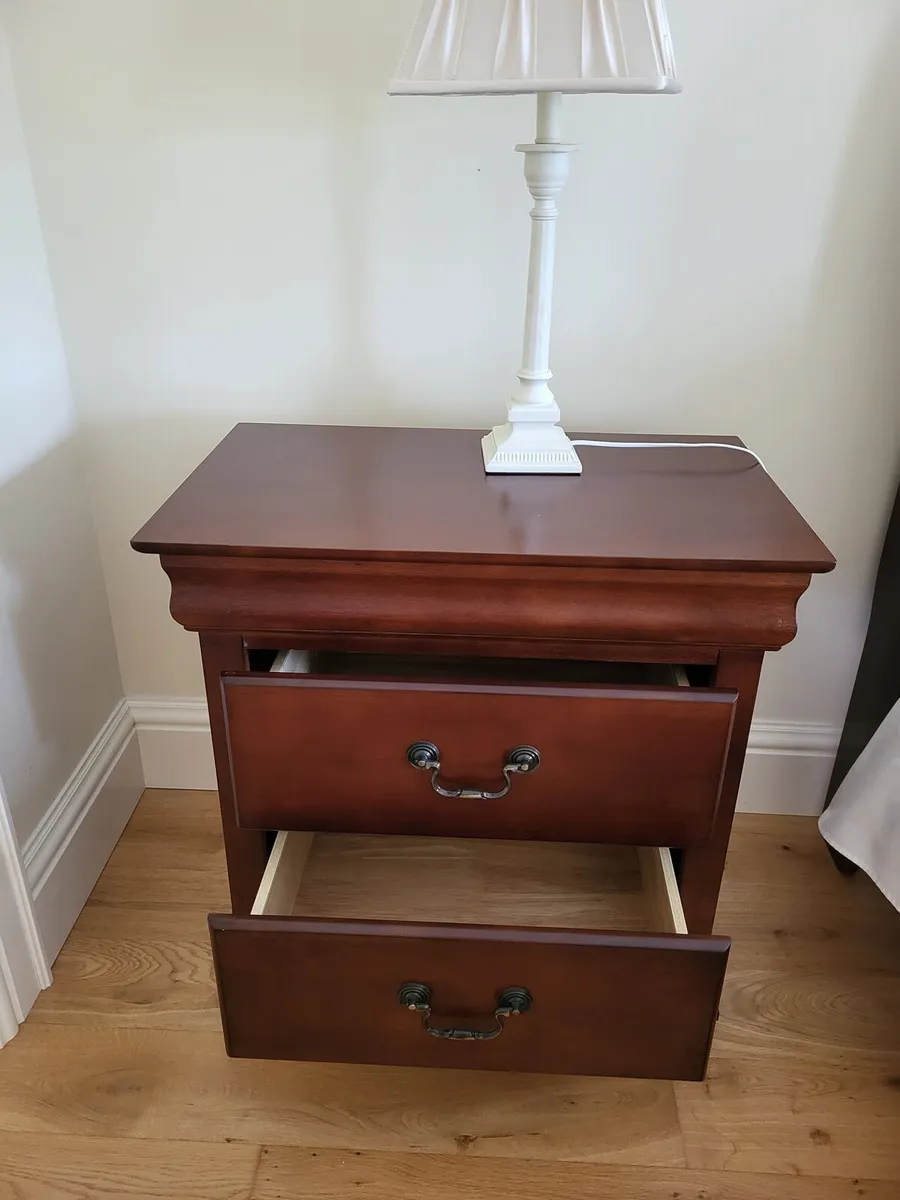 Double bed frame, 2 lockers as new - Image 3