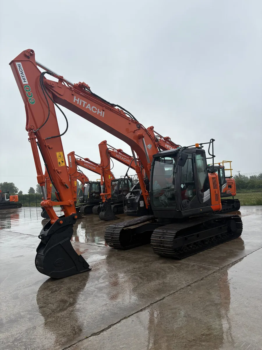 HITACHI ZX135-6 - Image 2
