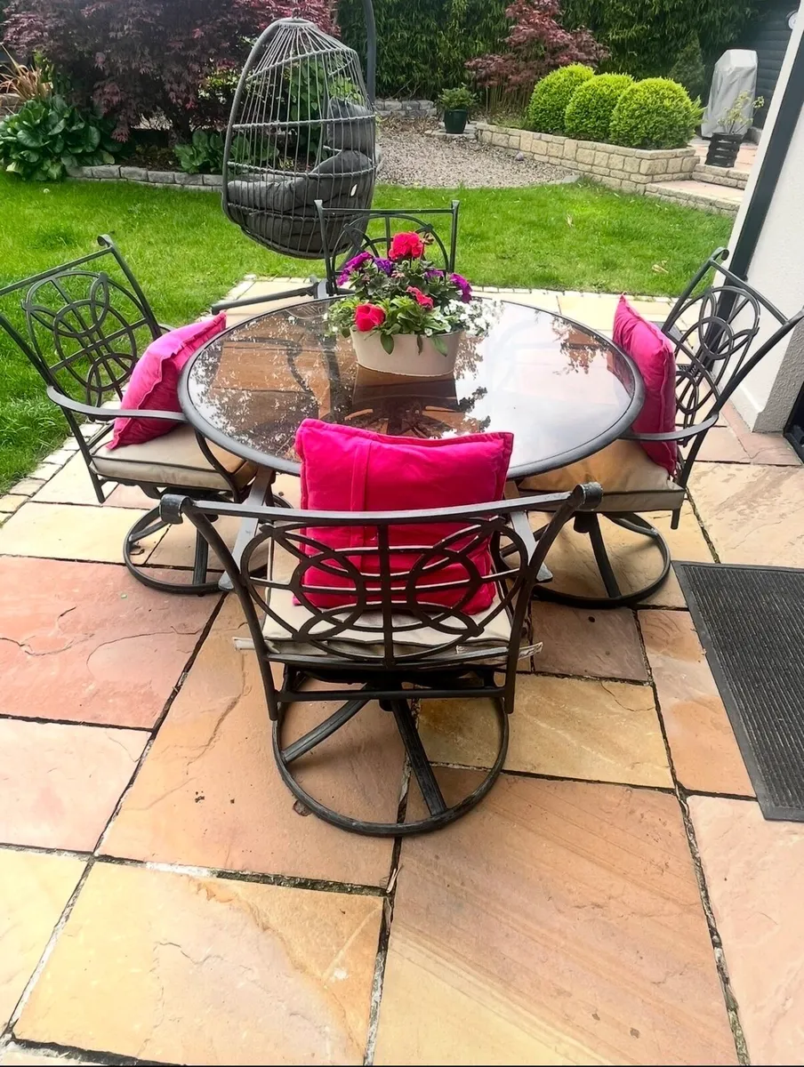 Patio Table & Chairs - Image 1