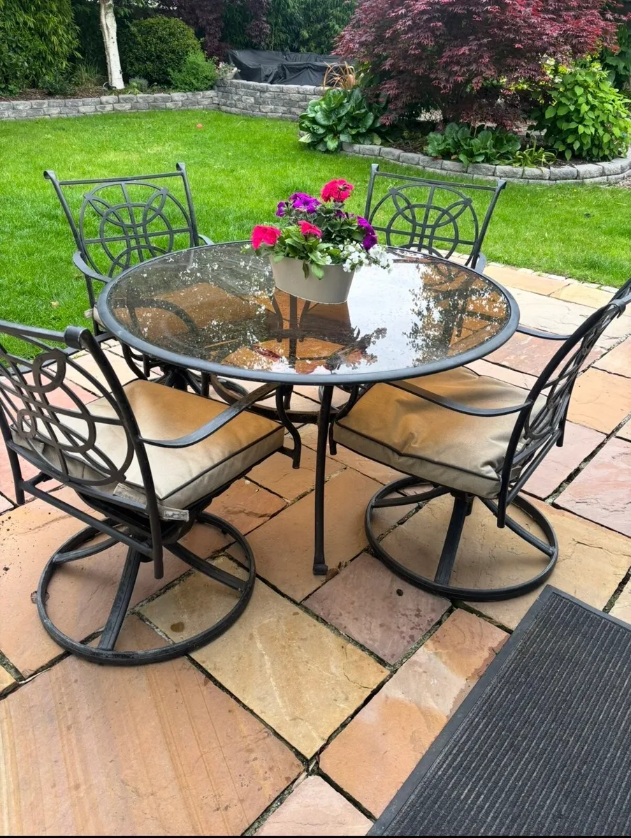 Patio Table & Chairs - Image 2