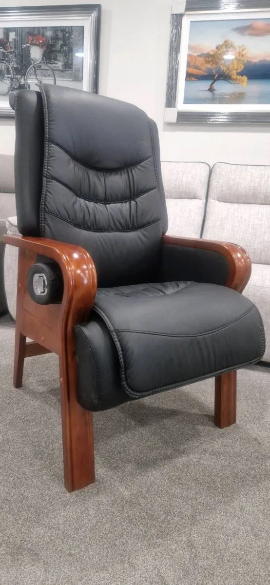 Arm chair