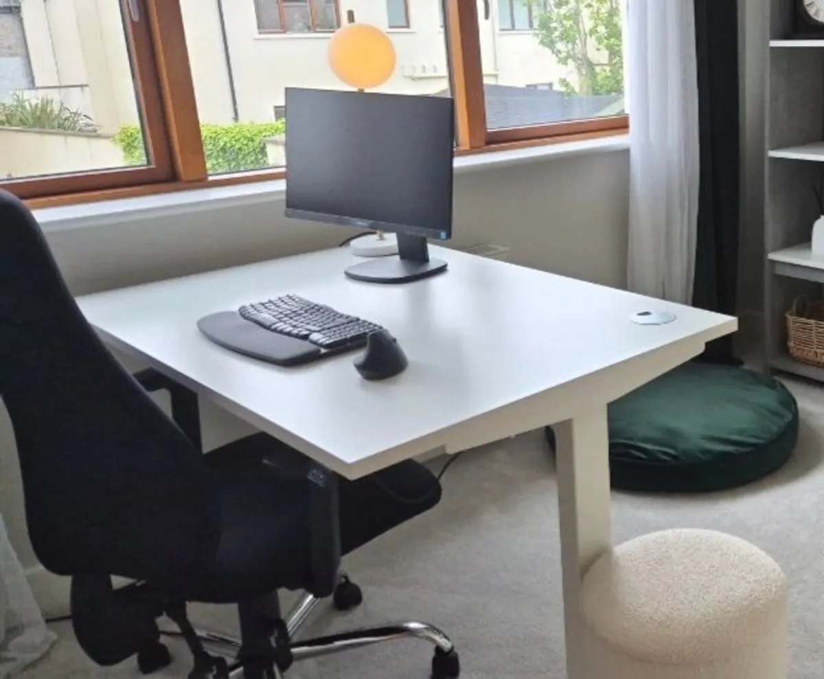 Electric Standing Desk and Chair - €70 - Image 2