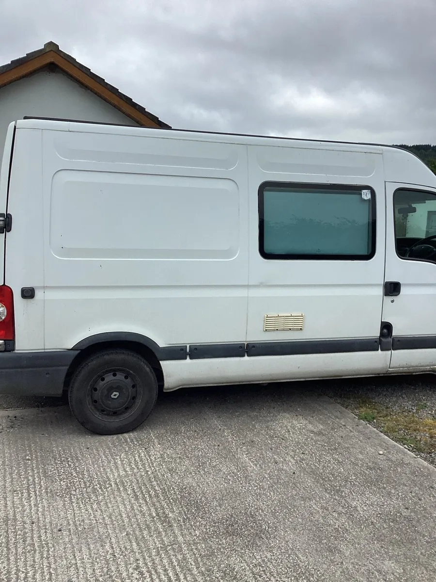 Renault Master Campervan - Image 1