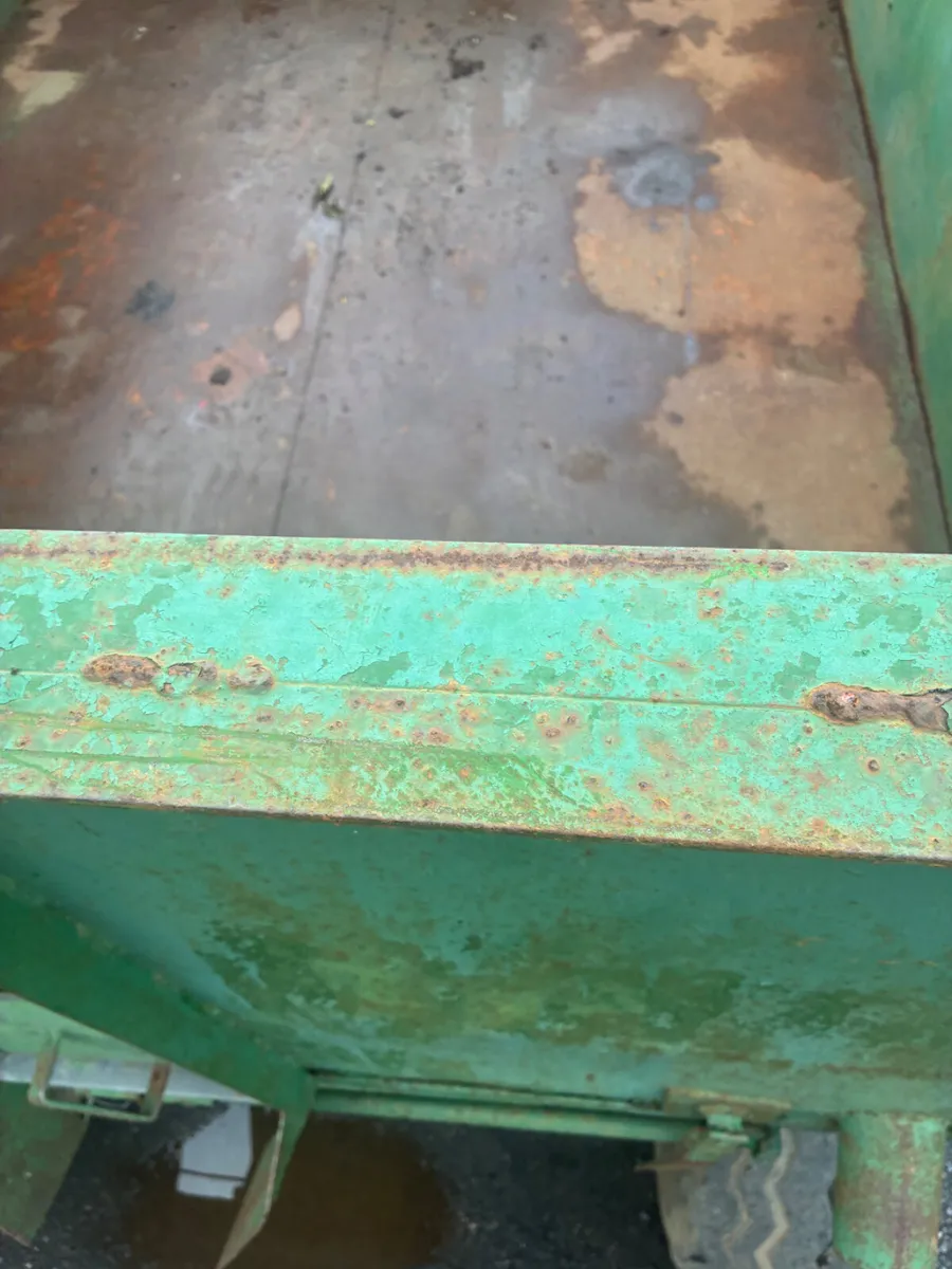 Brian legg 6 ton hi tip grain trailer - Image 2