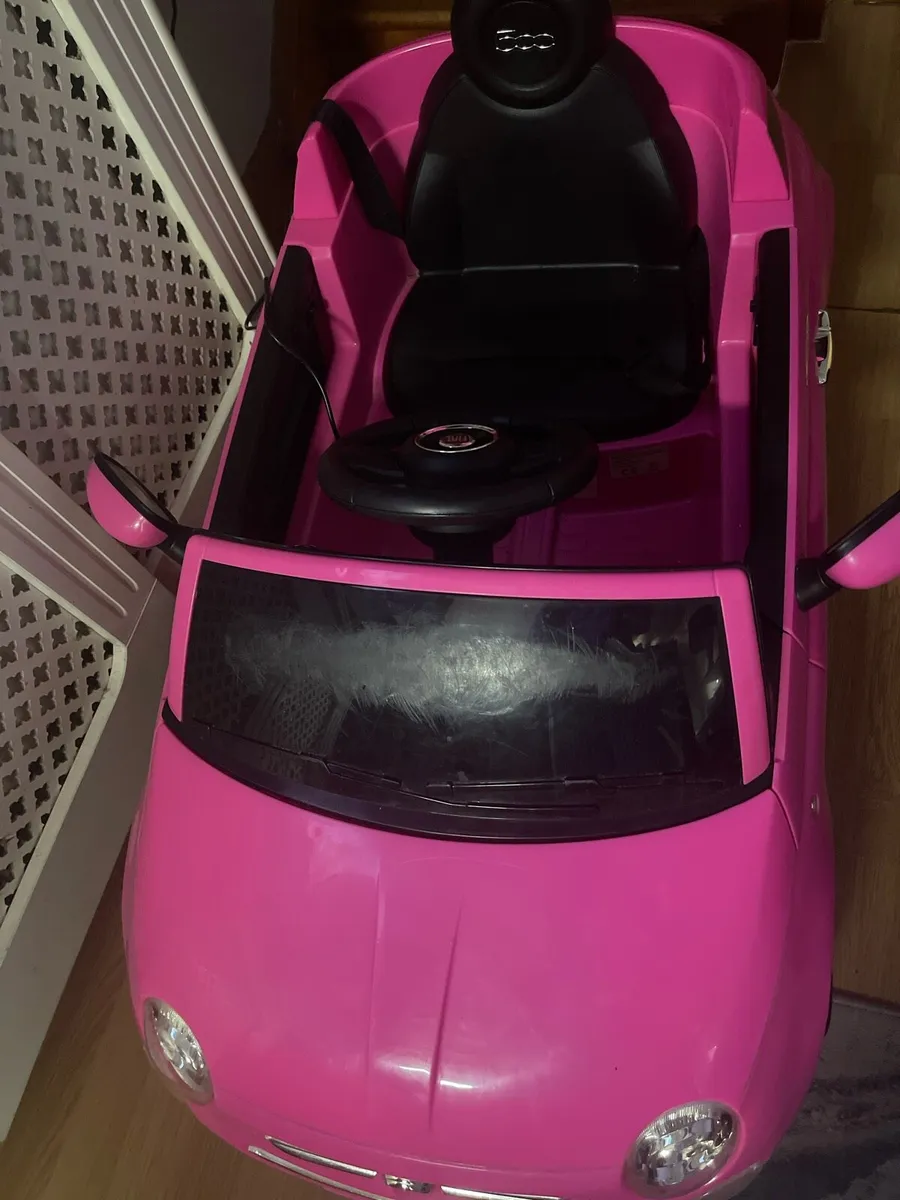 Fiat 500 toy car