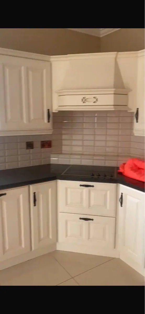 Kitchen units - Image 4