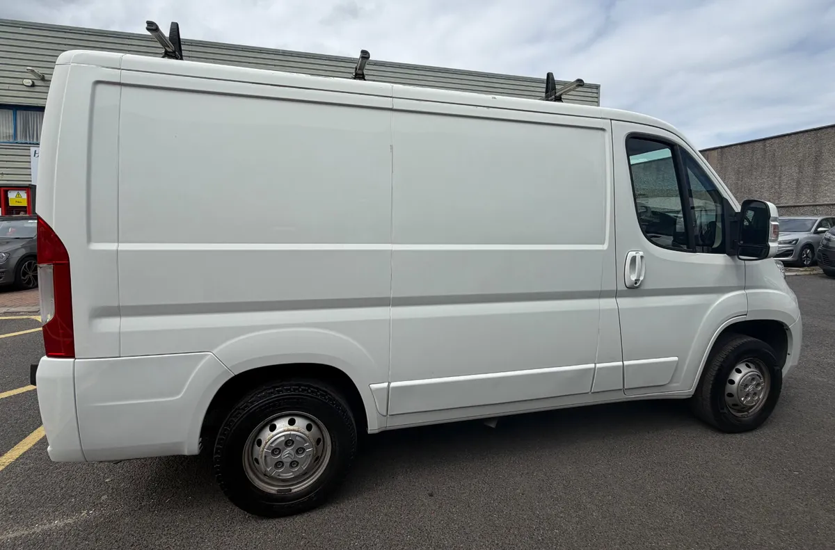 2020 Citroen Relay MWB Only 68,000Km - Image 3