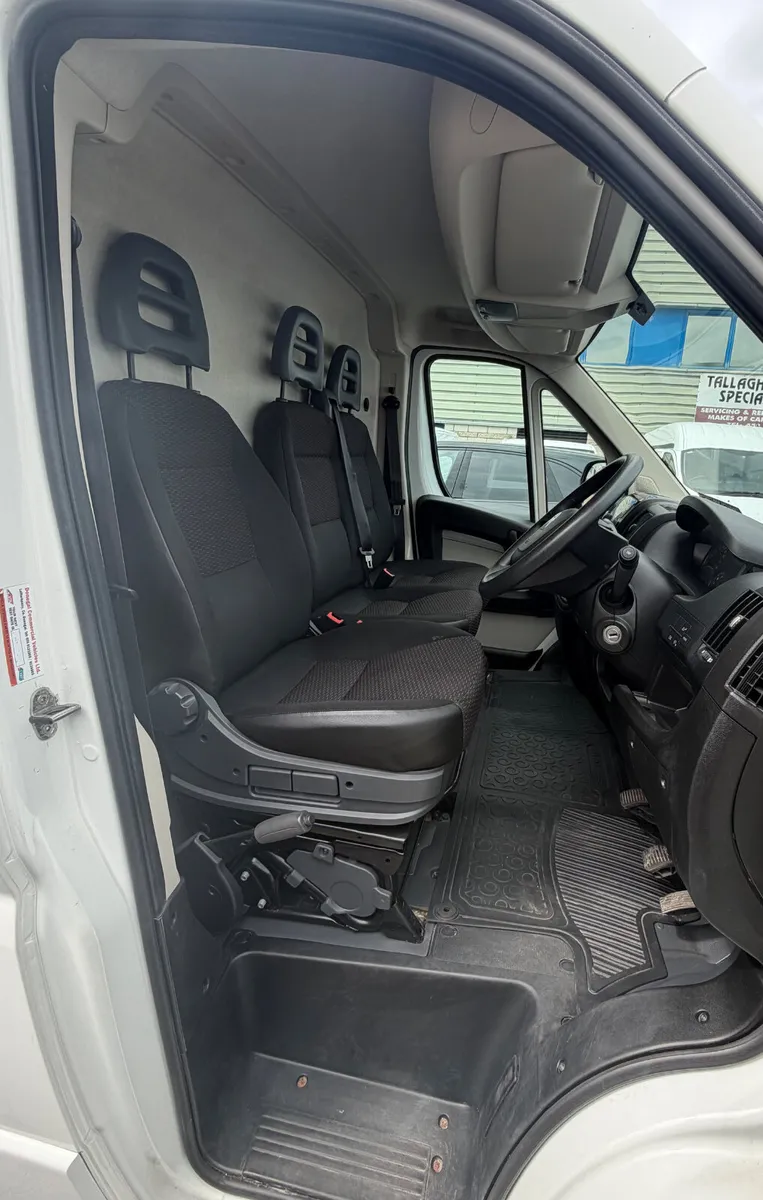 2020 Citroen Relay MWB Only 68,000Km - Image 4