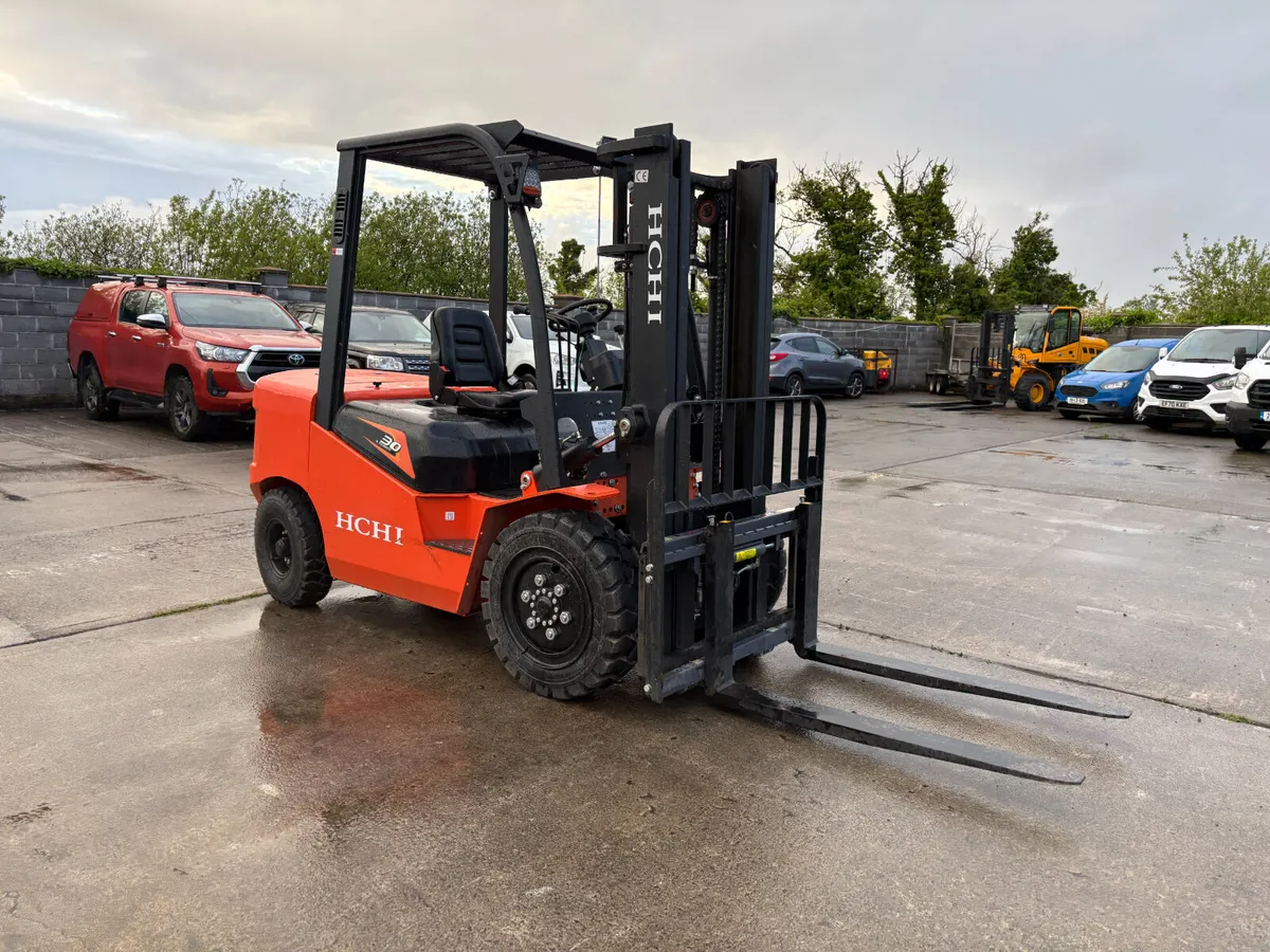New/Unused 30 A Series HCHI Fork Lift - Image 1