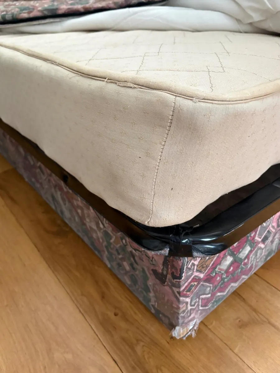 Sofa bed - Image 2