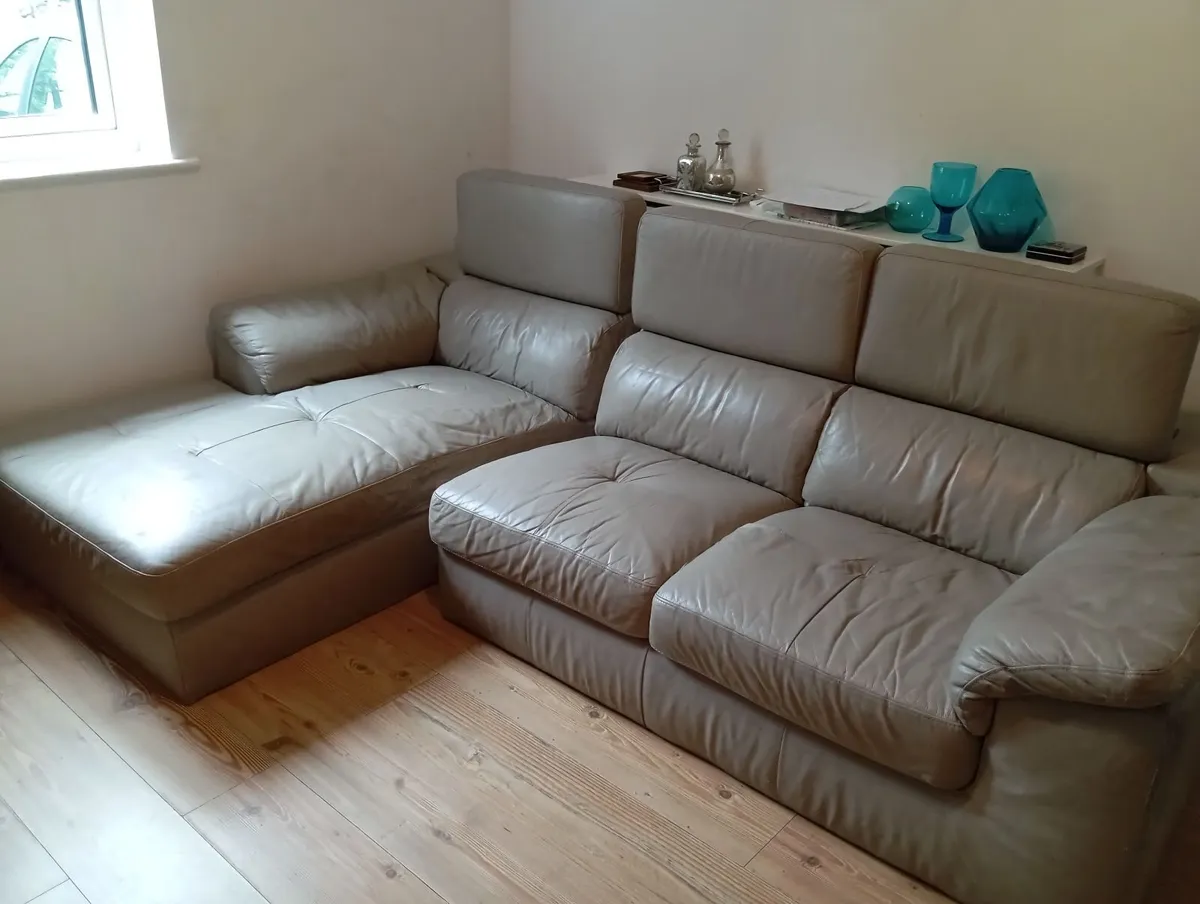 2 seater sofa with chaise lounge - Image 4