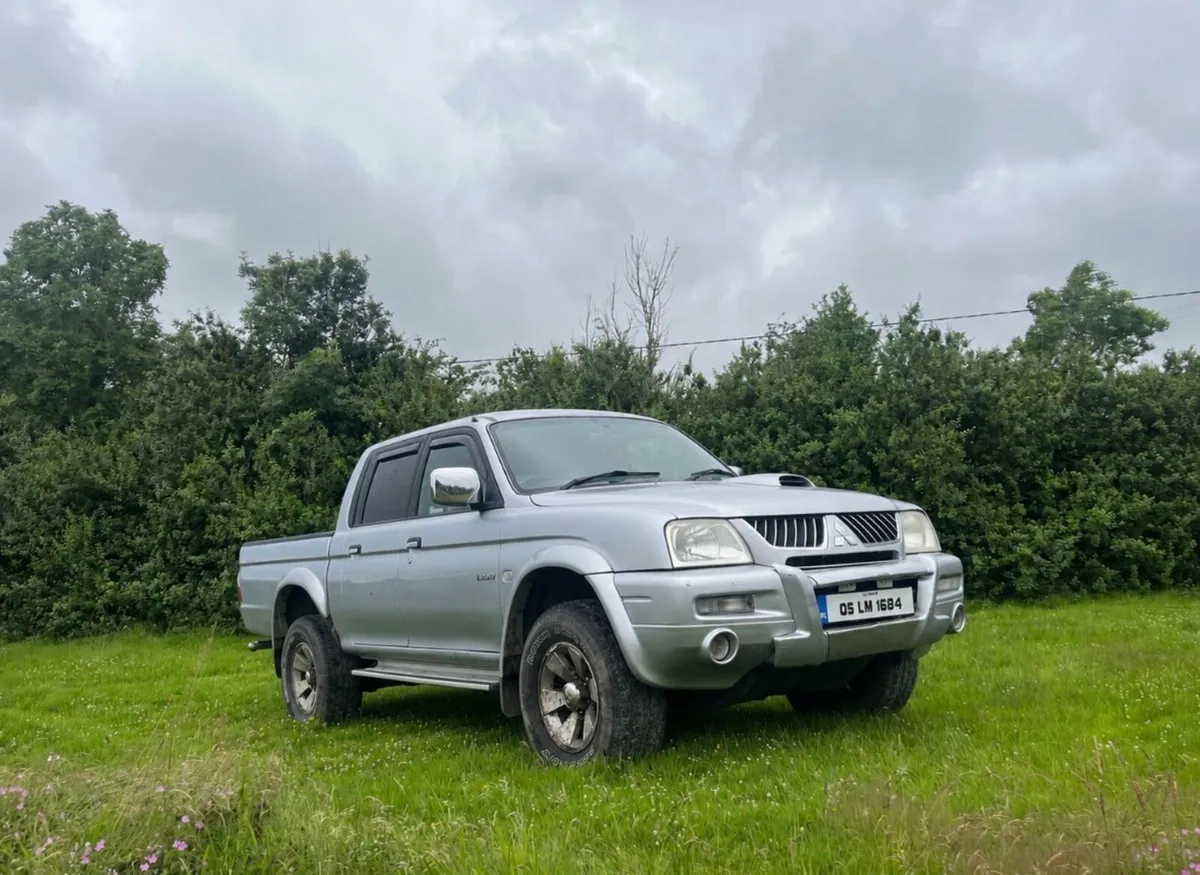 Mitsubishi L200 K74 - Image 1