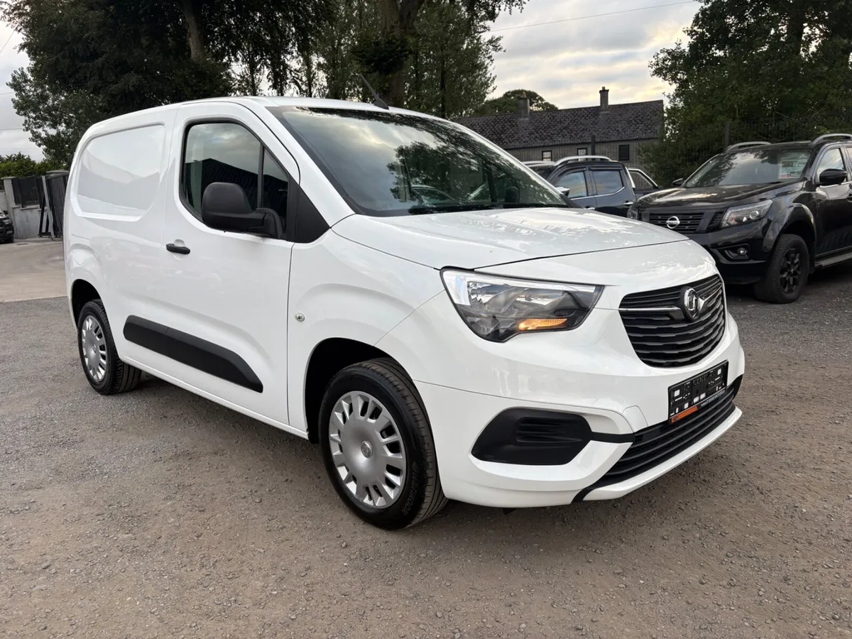 Vauxhall Combo - Image 2