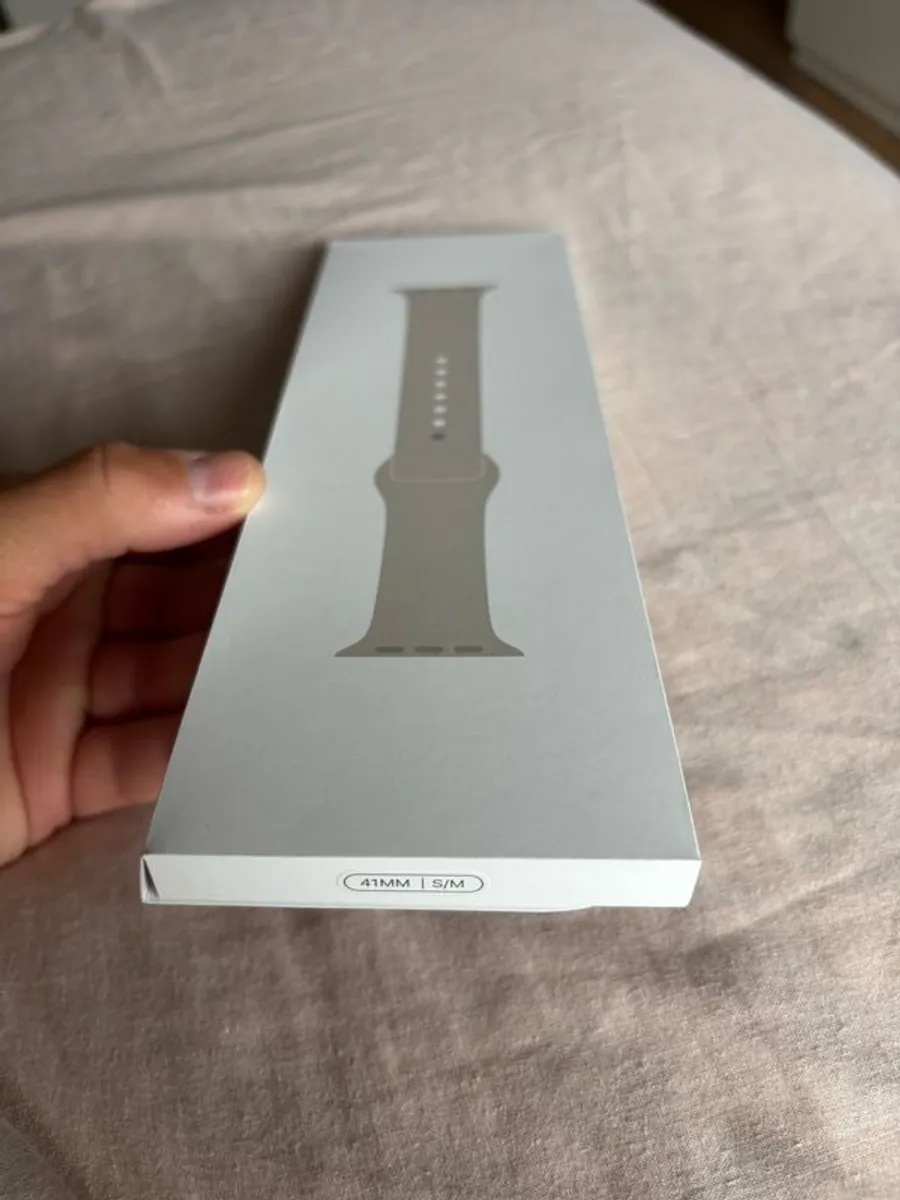 Apple Watch SE 40mm - Image 2