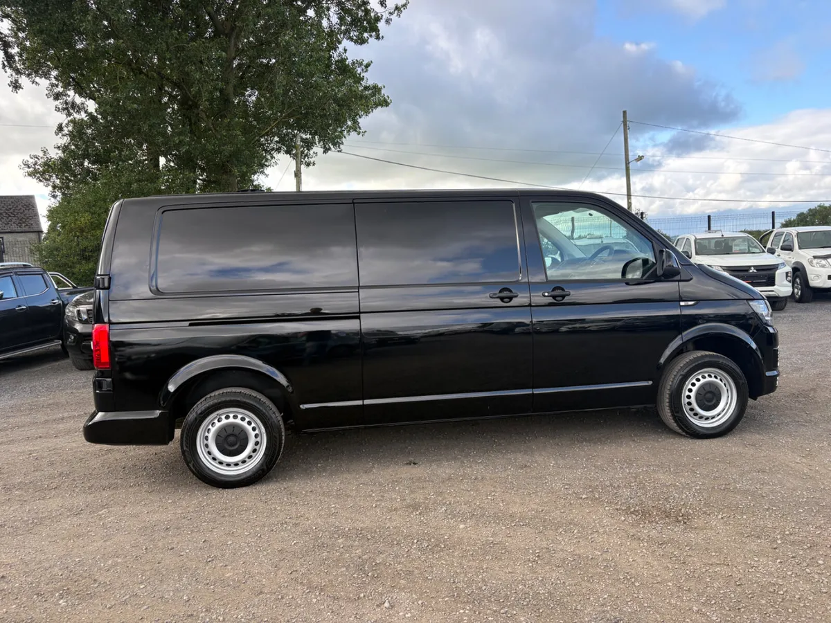Volkswagen Transporter - Image 3