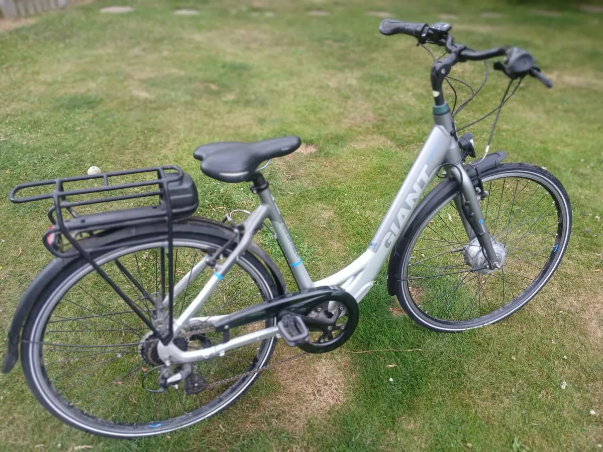 Giant Ease-E Hybrid Electric Bike – Very Good Cond - Image 3