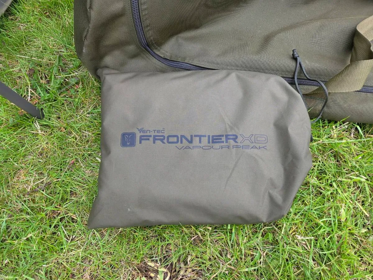 Fox frontier xd bivvy with vapour peak - Image 3