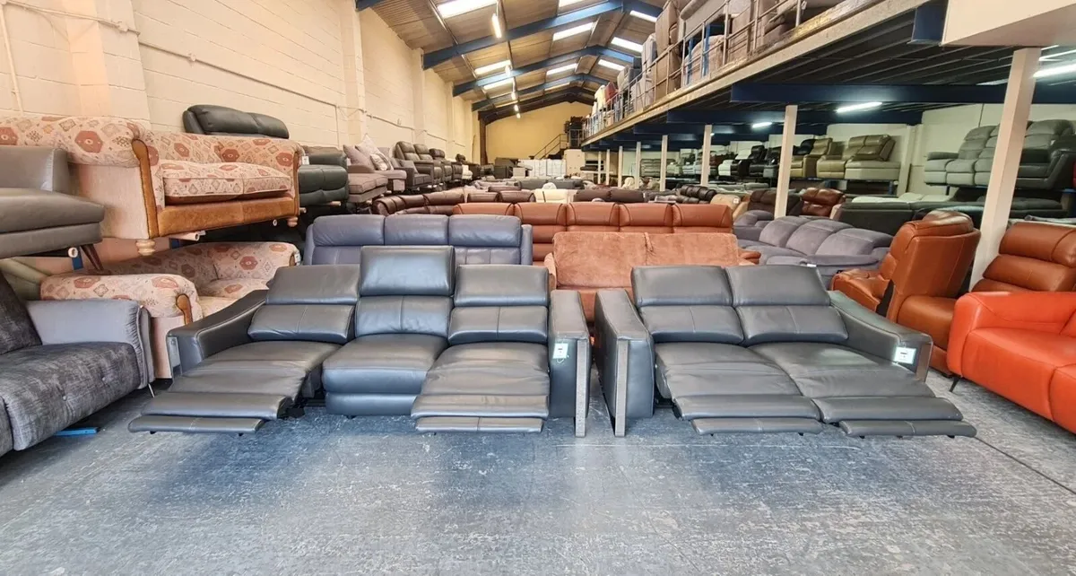 Torres grey leather electric 4+2 seater sofas - Image 1