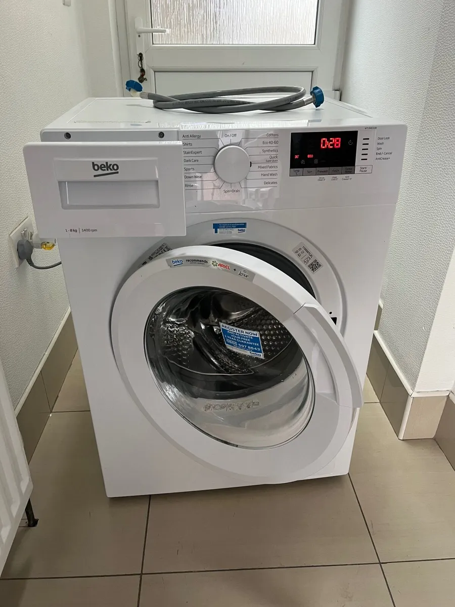 Beko 8kg washing machine .. like new - Image 2