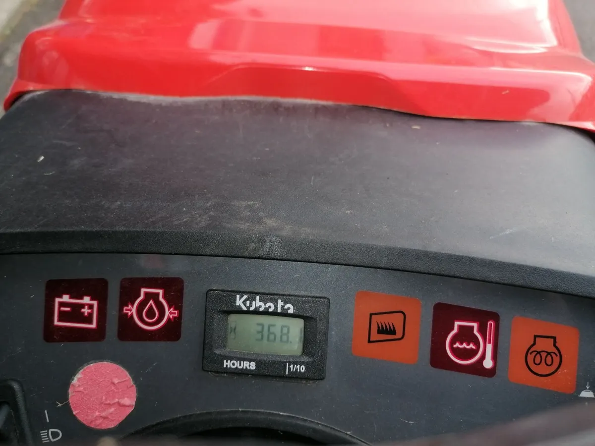Kubota GR2120 Rideon lawnmower - Image 3