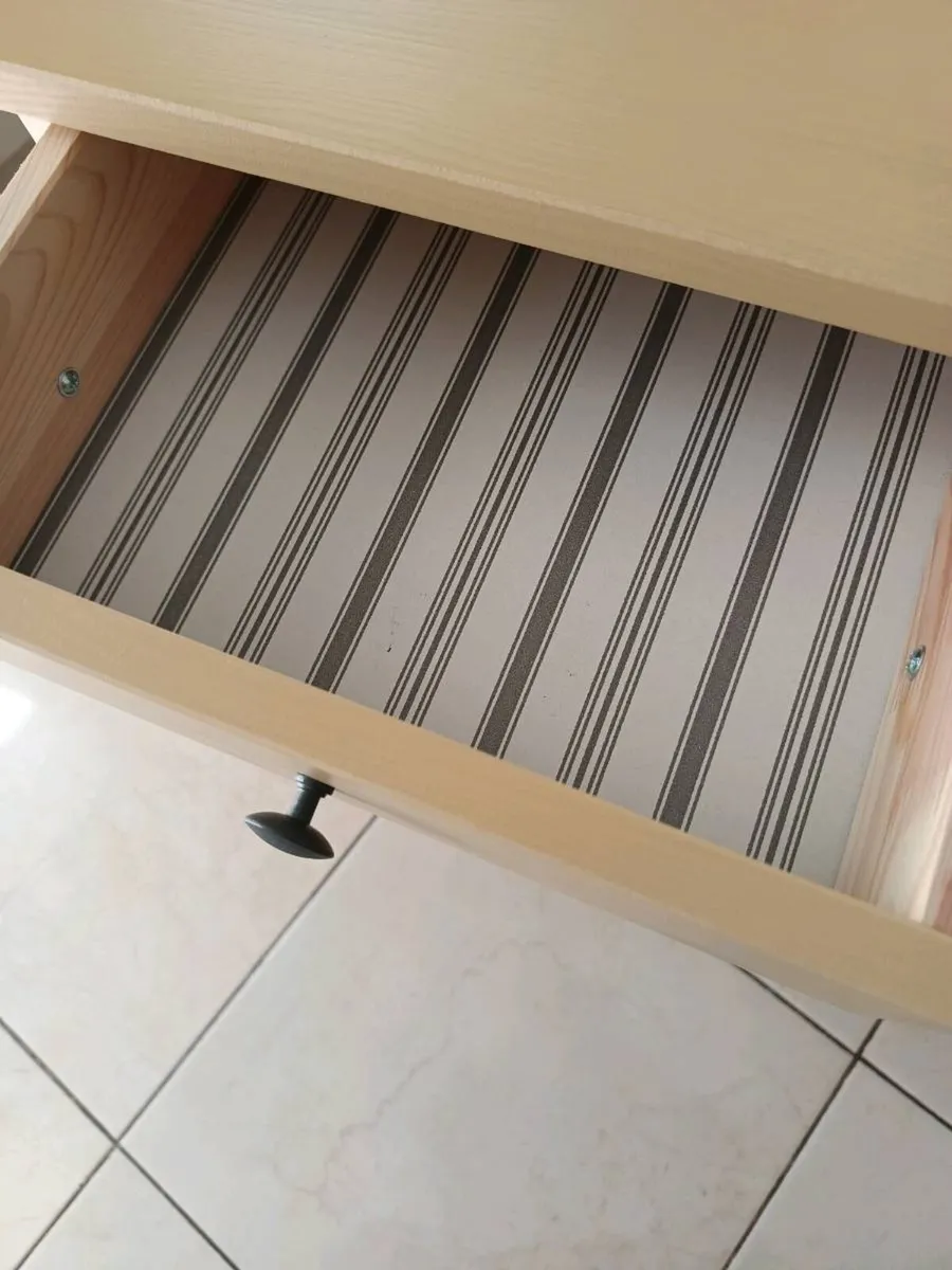Bedside tables - Image 1