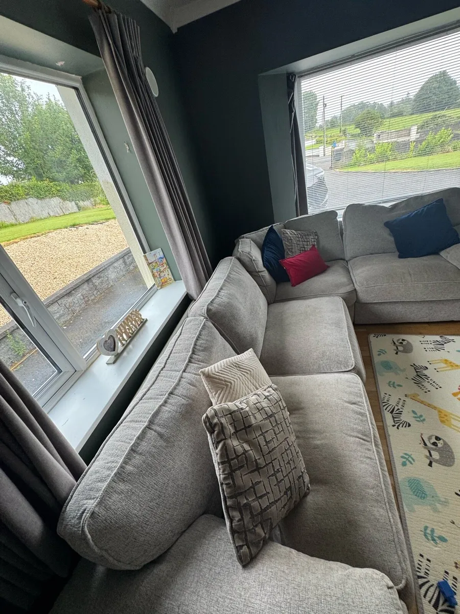 Dexter Corner sofa - Image 1
