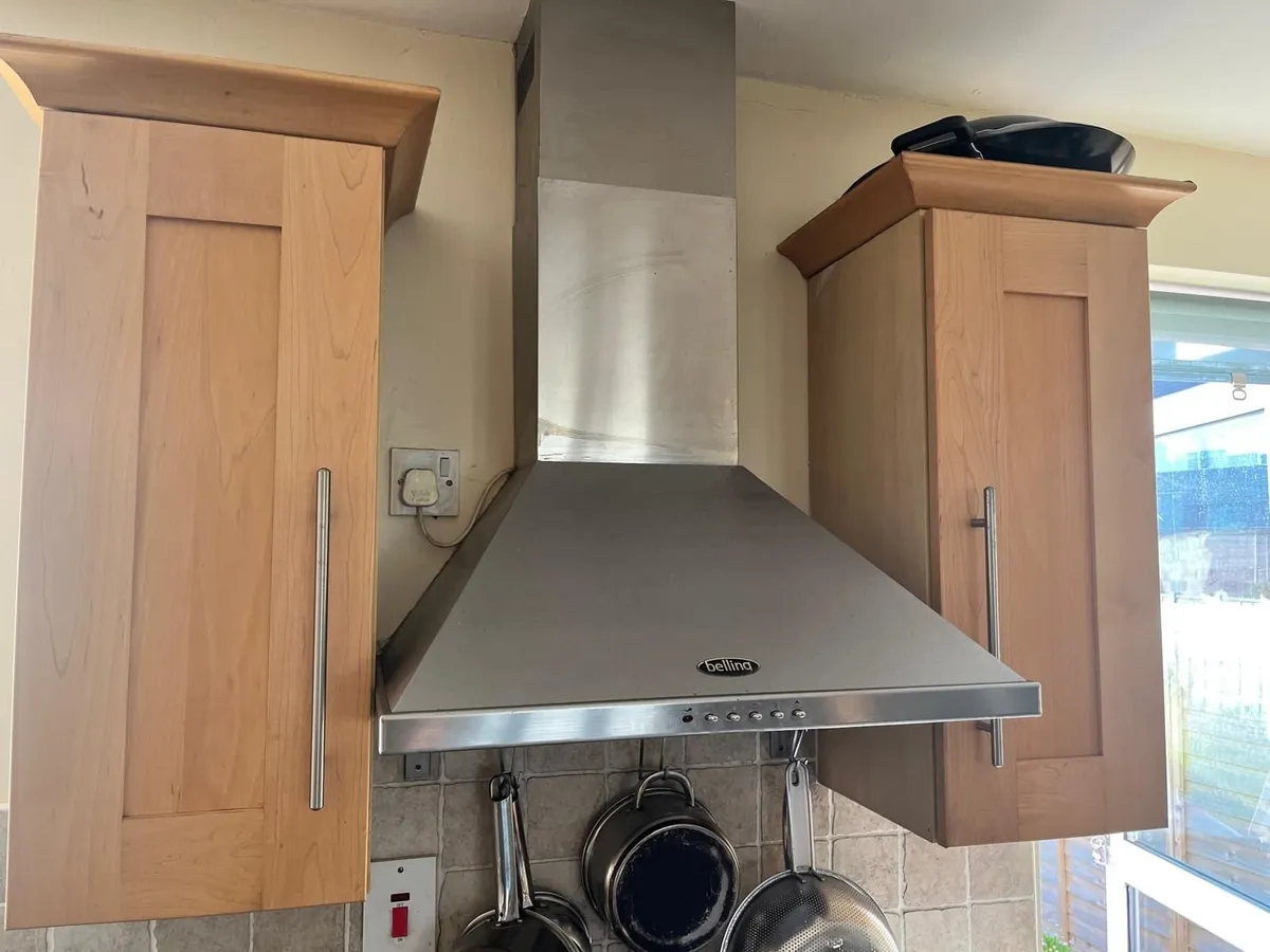 2nd hand kitchen - Kitchen Units, cooker, hob, fan - Image 4