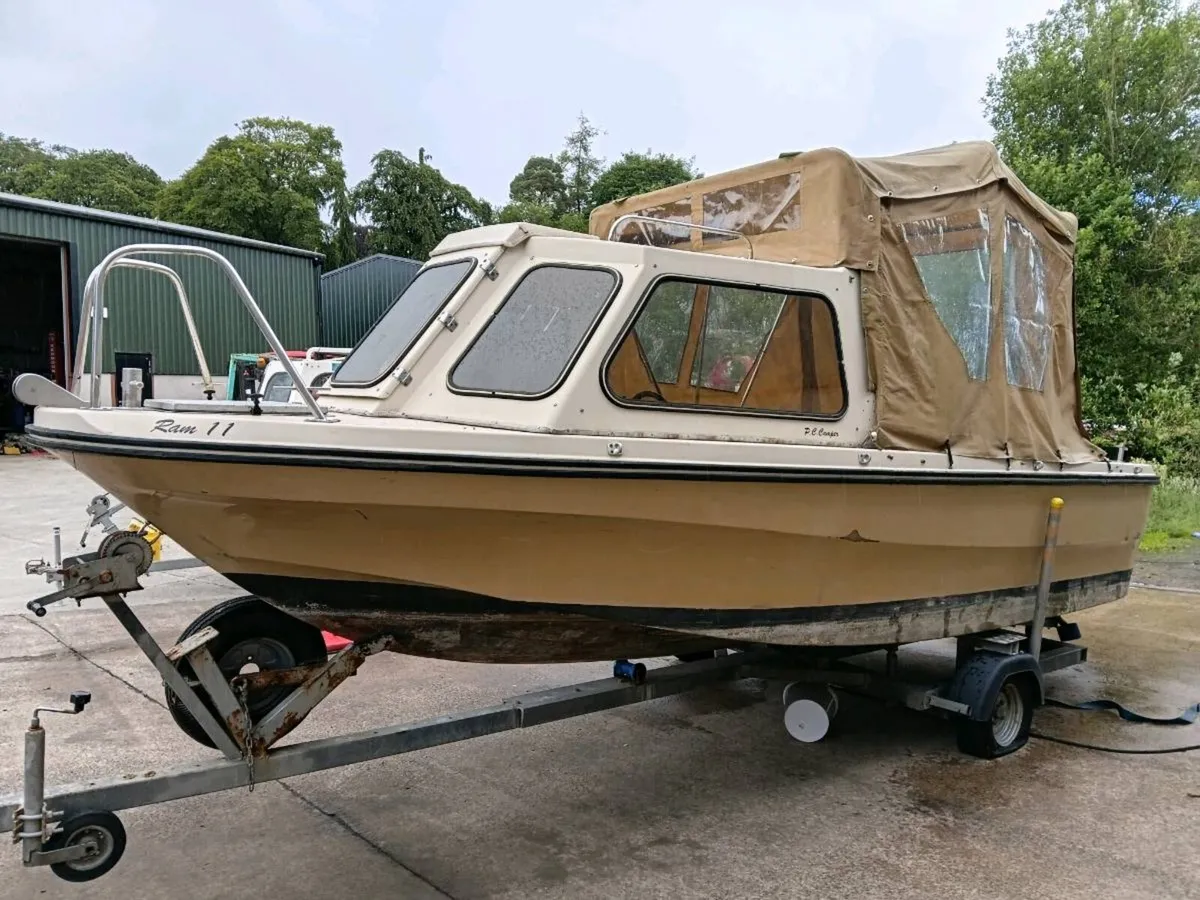 Boats and outboards - Image 3