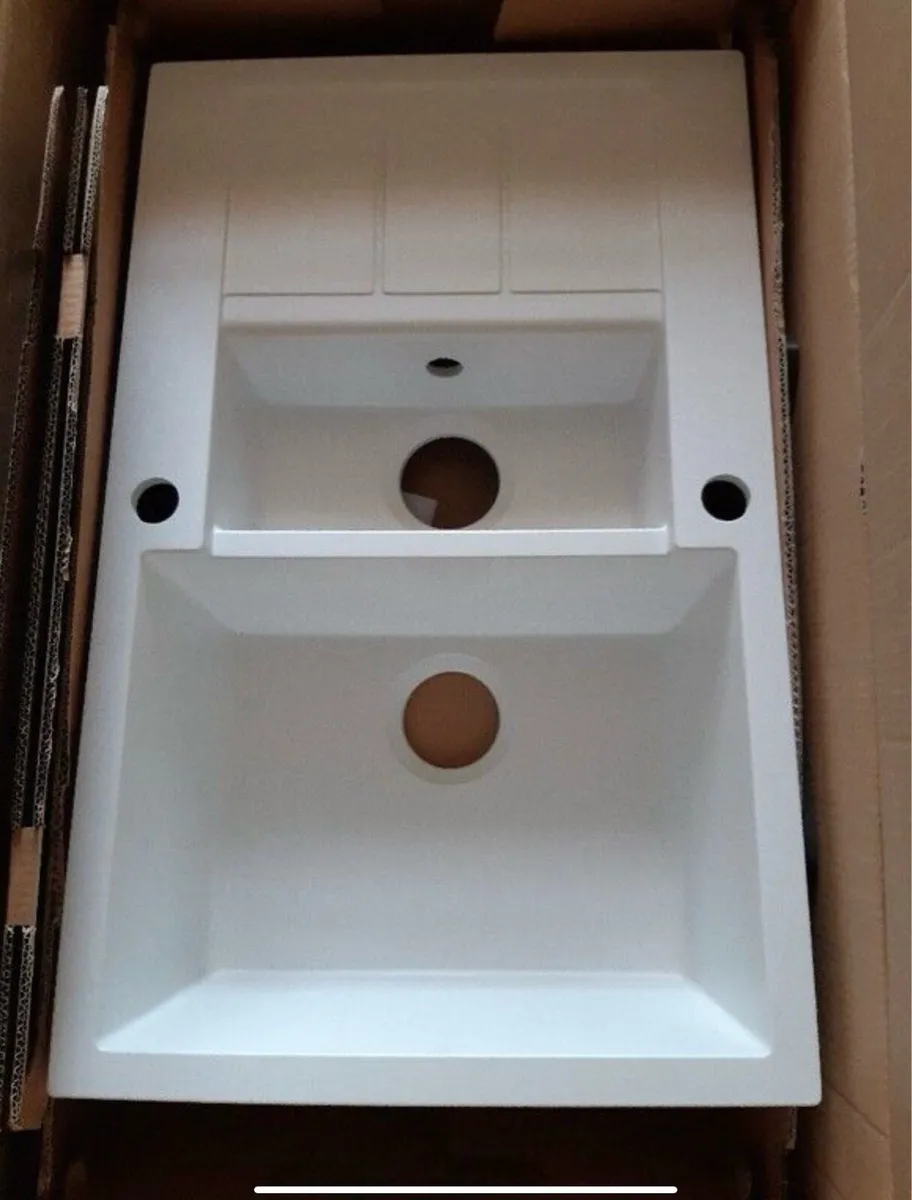Brand new composite sink - Image 1