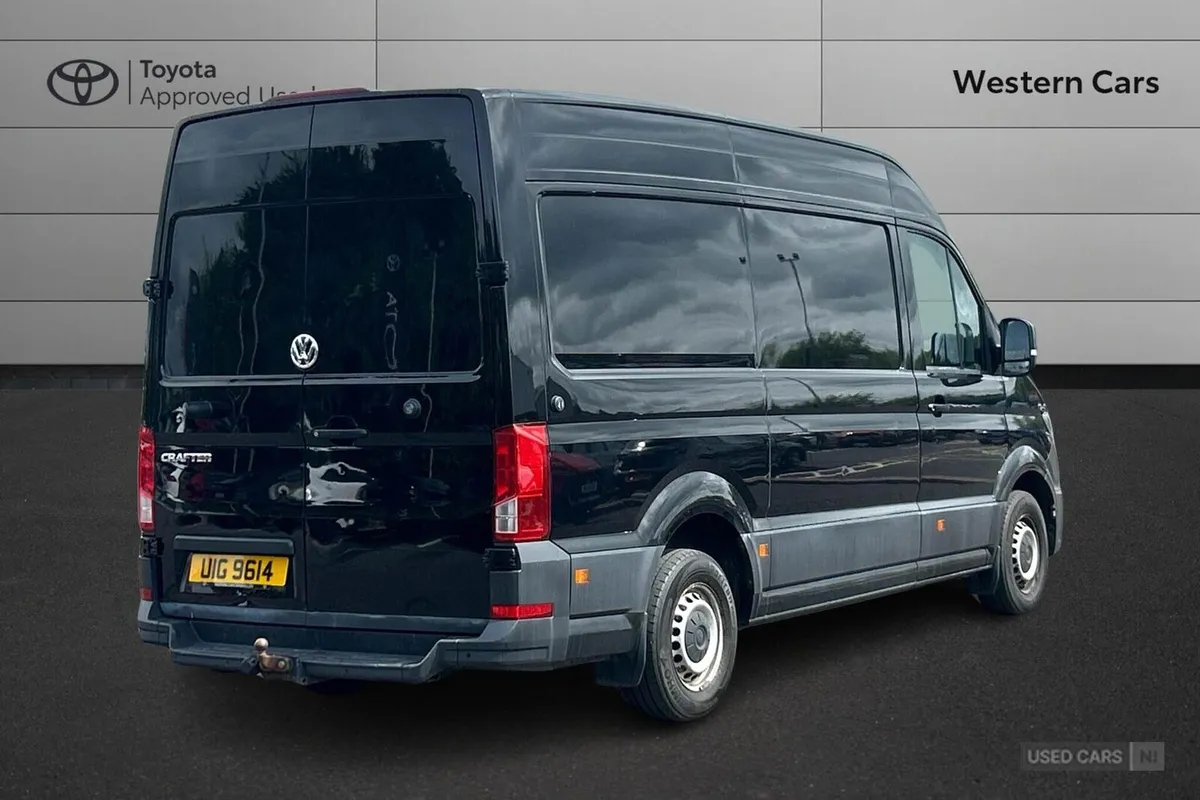 Volkswagen Crafter 2.0 TDI CR35 Trendline FWD MWB - Image 2