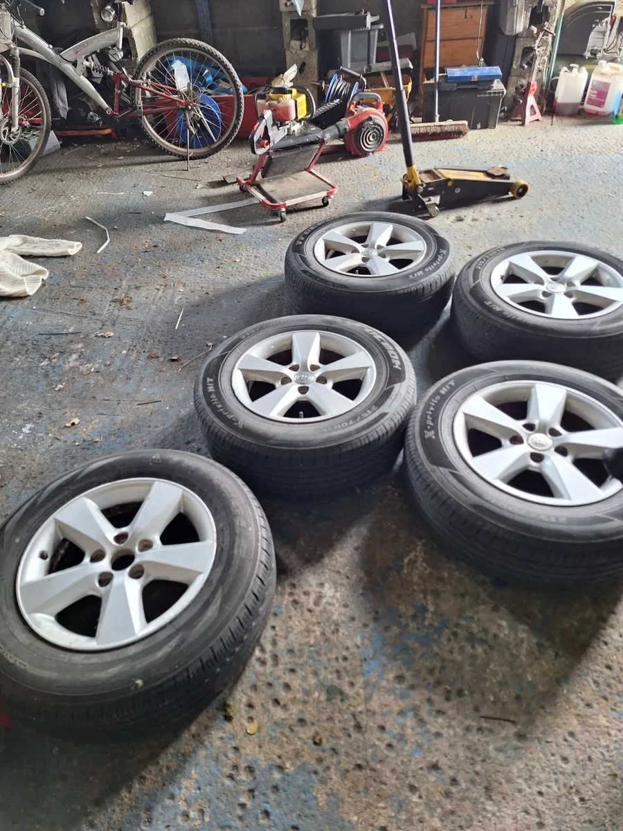 Rav4 alloys 16 inch - Image 1