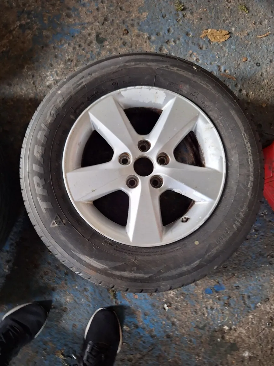 Rav4 alloys 16 inch - Image 3