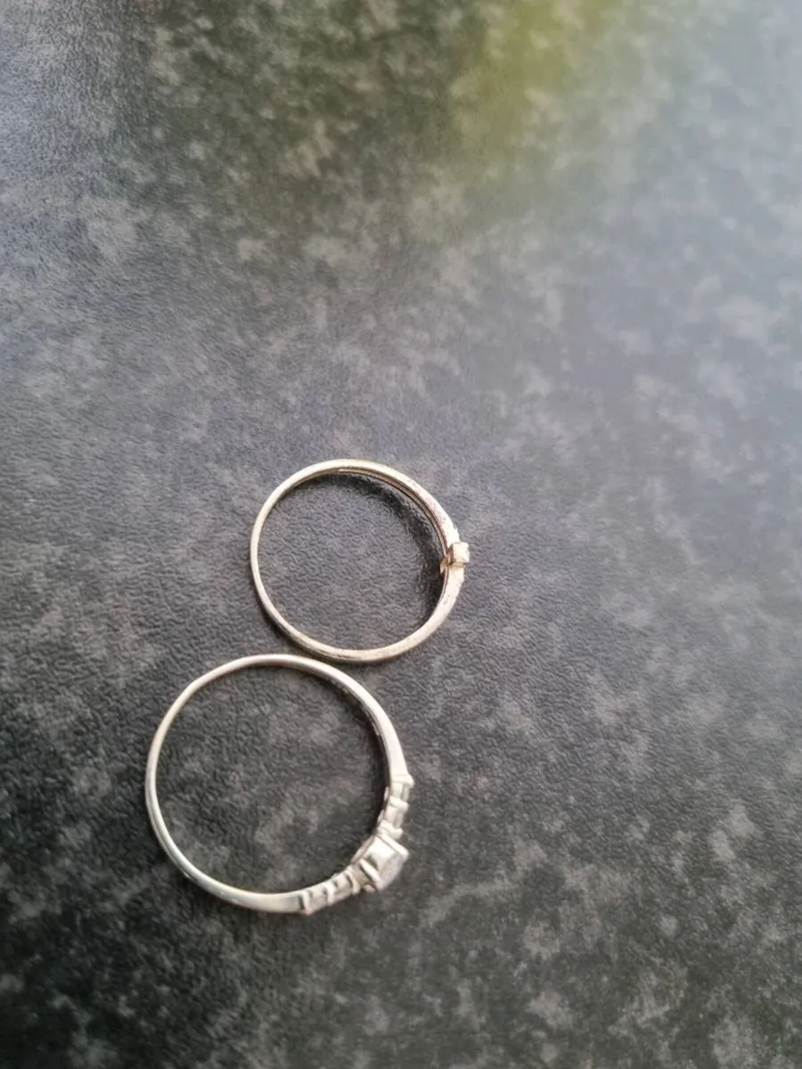 Two 925 silver rings - Image 2