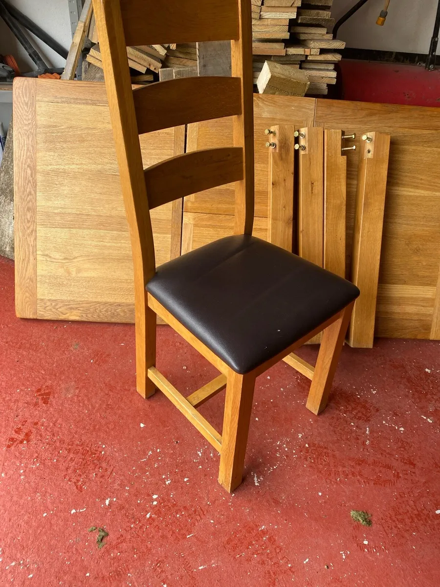 Kitchen table and 4 chairs - Image 2