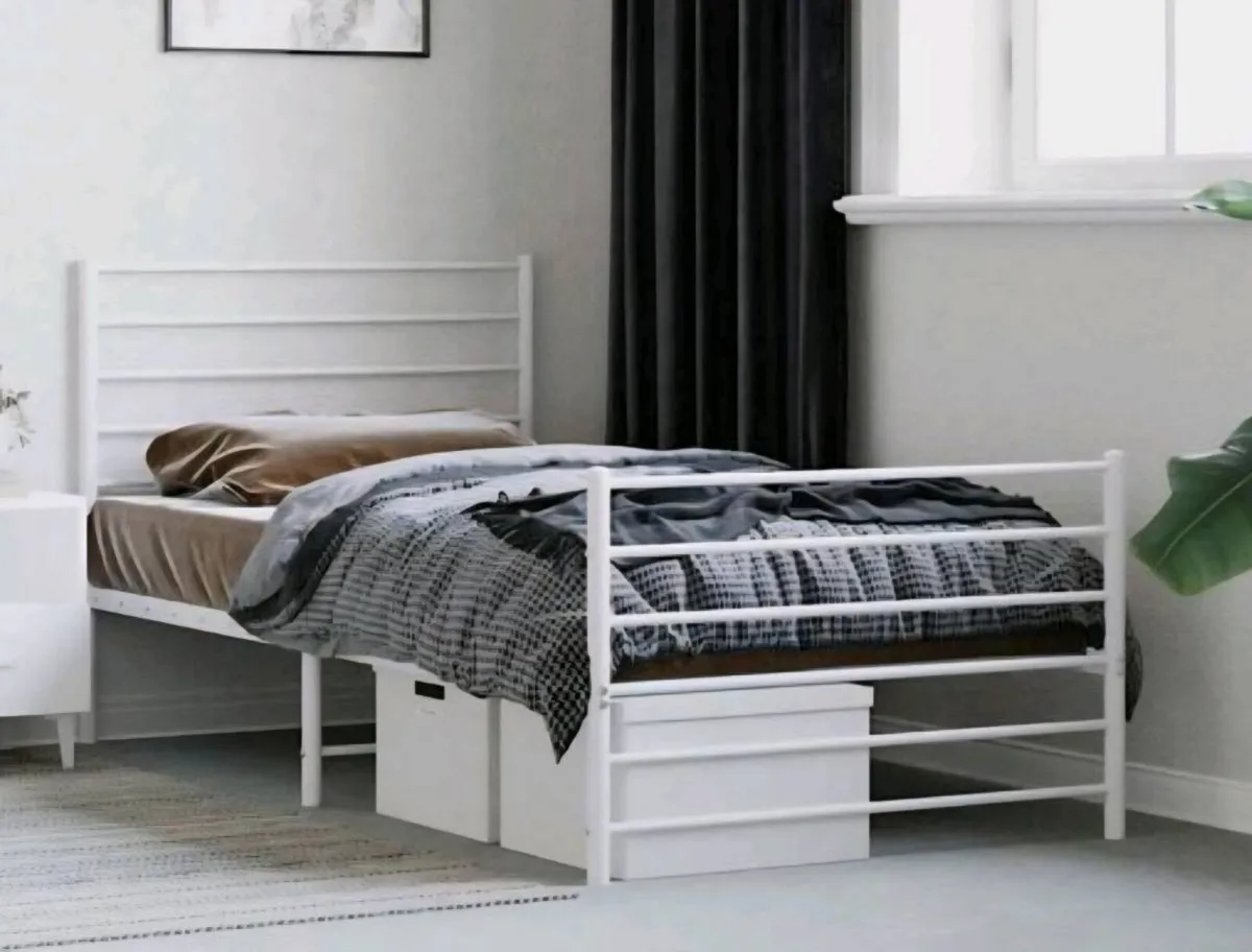 Bed frame and mattress single - Image 3