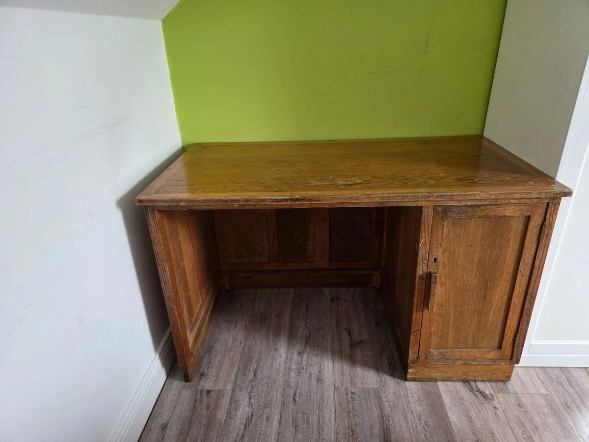 desk - Image 1