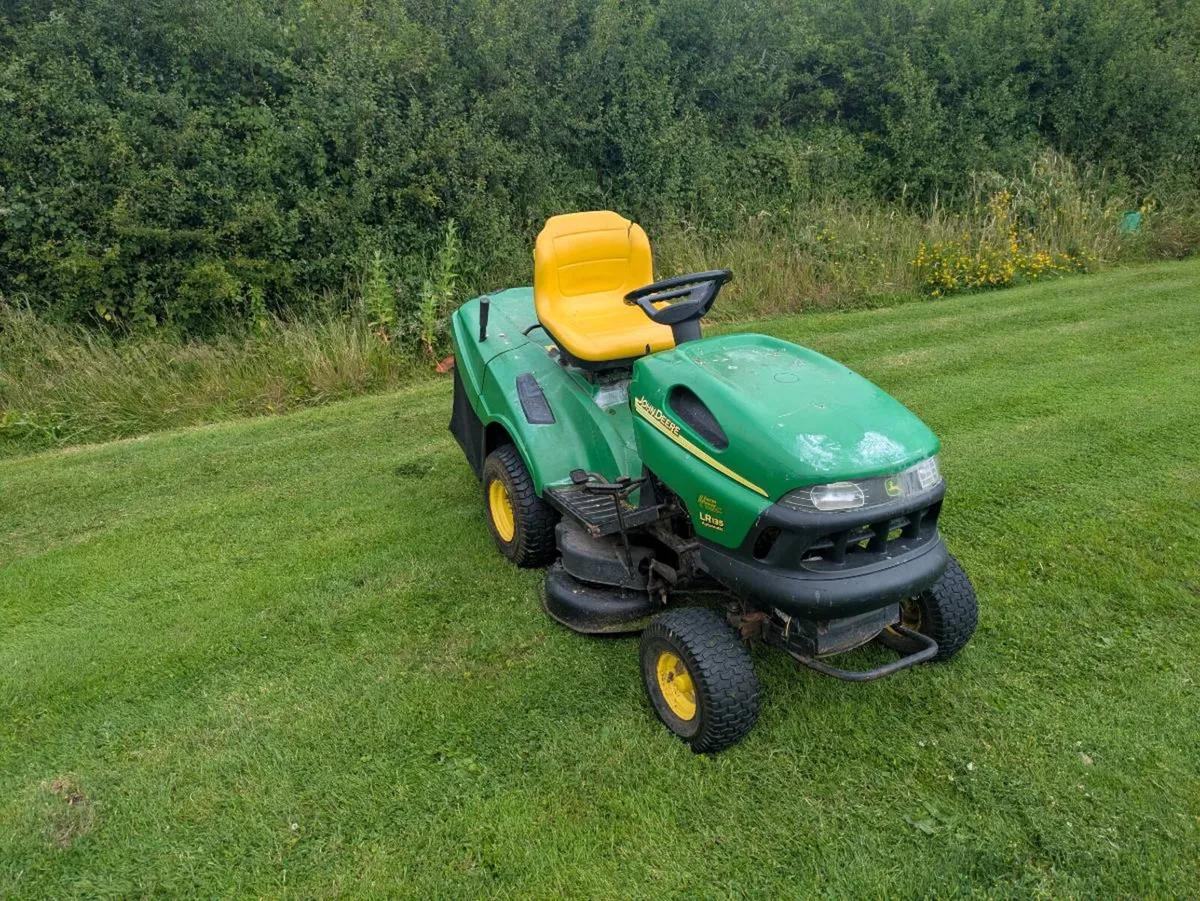 John Deere LR135. - Image 2