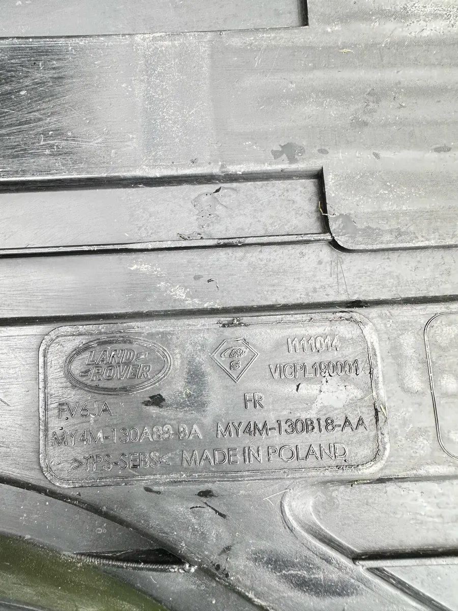 2018 Range Rover discovery oem floor mats - Image 3