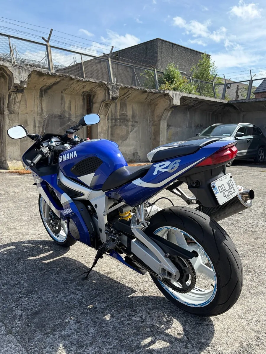2000 Yamaha R6 - Image 4