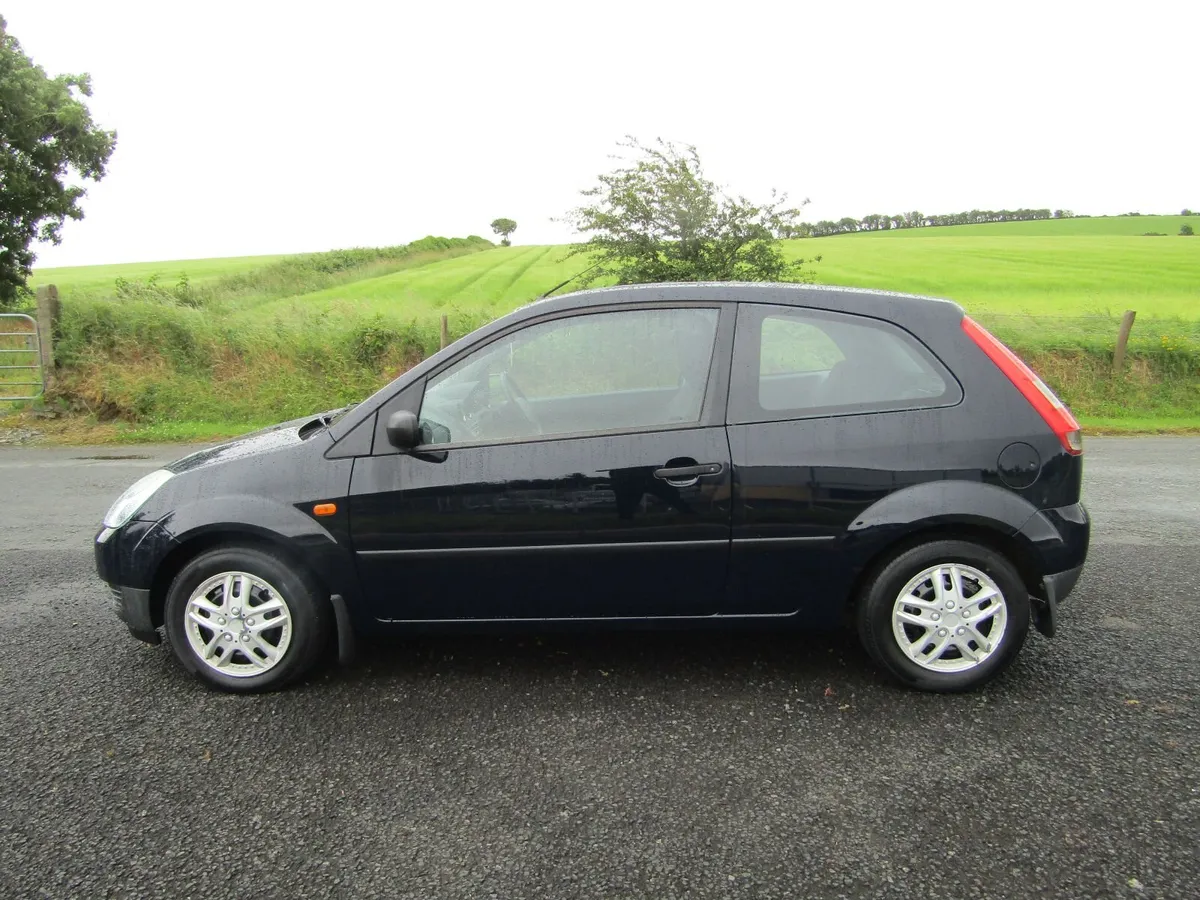 Ford Fiesta 2005 - Image 4