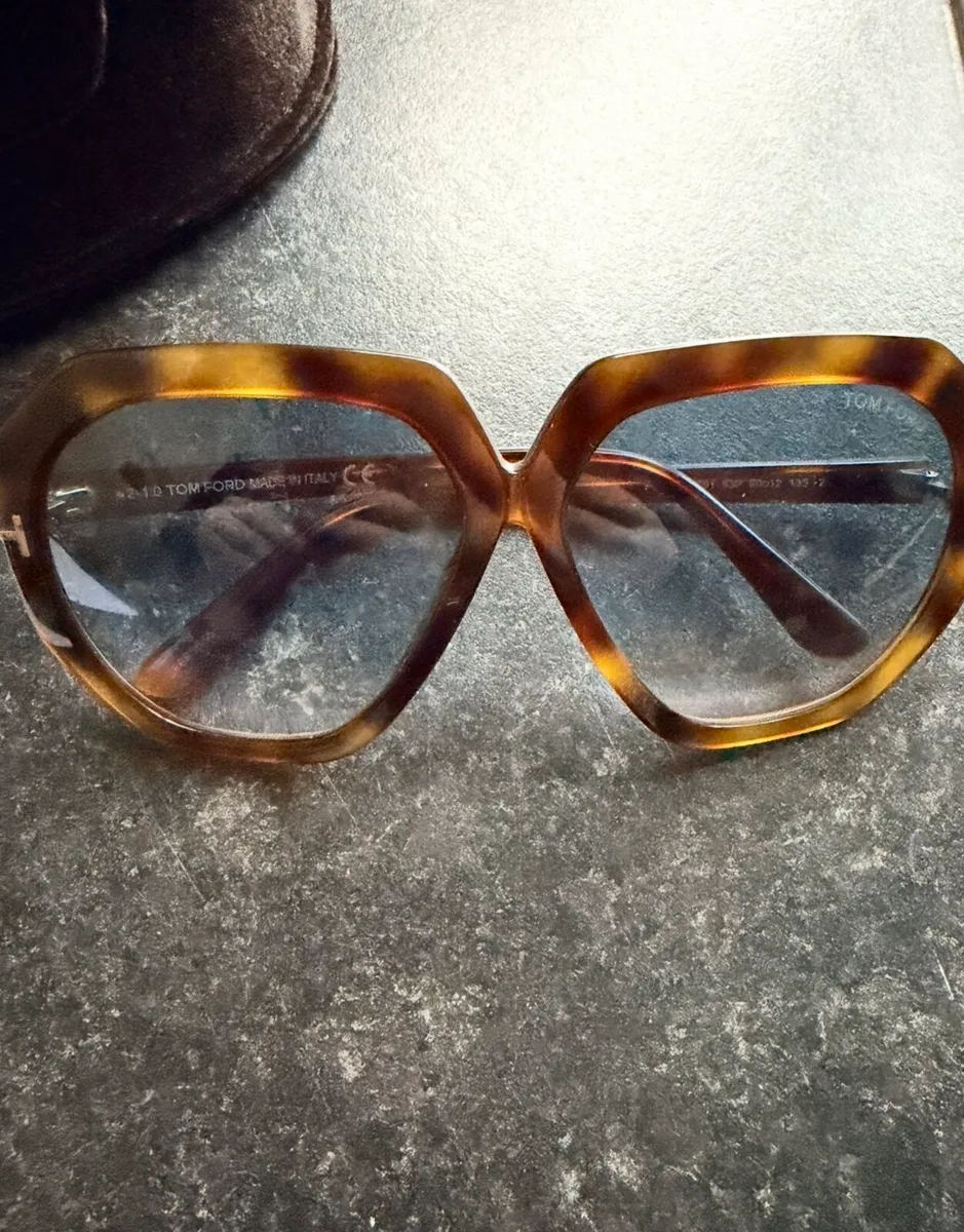 Tom ford turtoise sunglasses